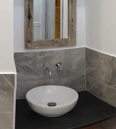 住宿加早餐酒店 Cascina Il Dovese 2*