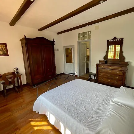 Cascina Il Dovese 住宿加早餐酒店