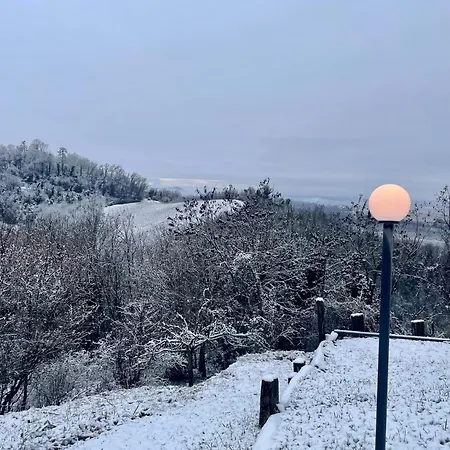 Oda ve Kahvaltı Cascina Il Dovese
