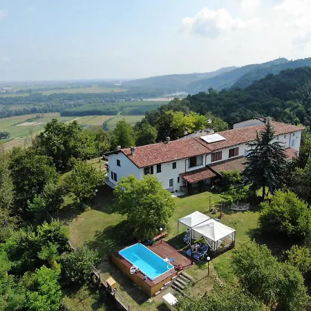 Couette-café Cascina Il Dovese 2*