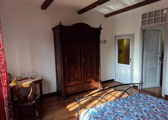 Cascina Il Dovese Bed and breakfast
