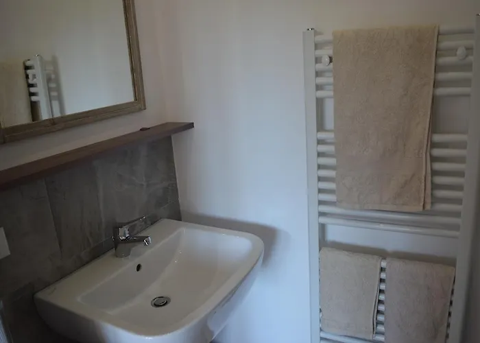 Cascina Il Dovese Bed and breakfast 3*